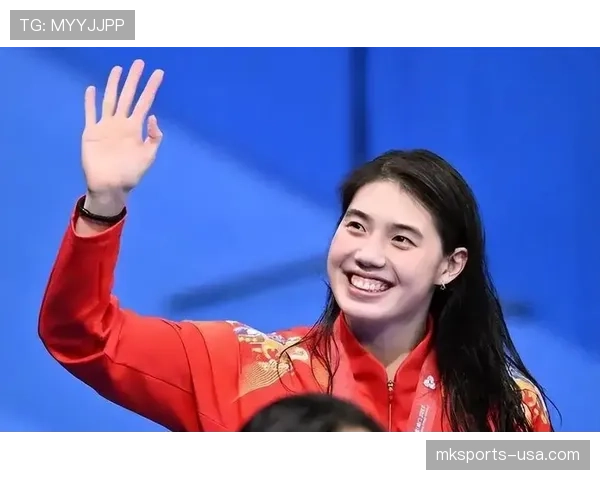 张雨霏下了飞机随手拎的包，让我的银行卡当场自我怀疑